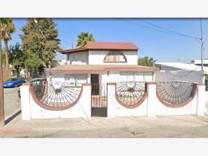 Casa en venta en Gas y Anexas, Tijuana, Baja California