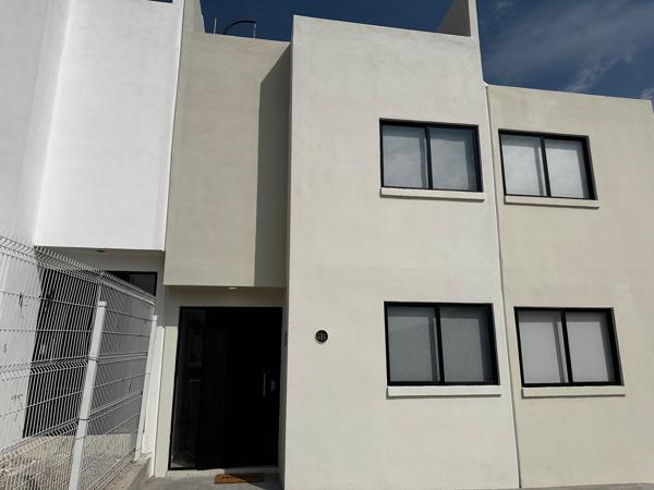 Casa en Condominio en Venta en Los Olvera, Querétaro