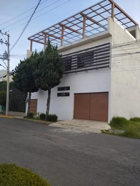 Edificio en venta en San Jorge Pueblo Nuevo, Metepec, México