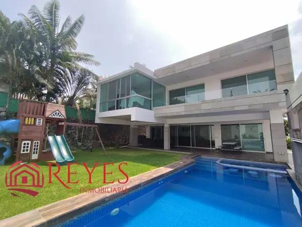 Casa en venta en Lomas de Cocoyoc, Atlatlahucan, Morelos