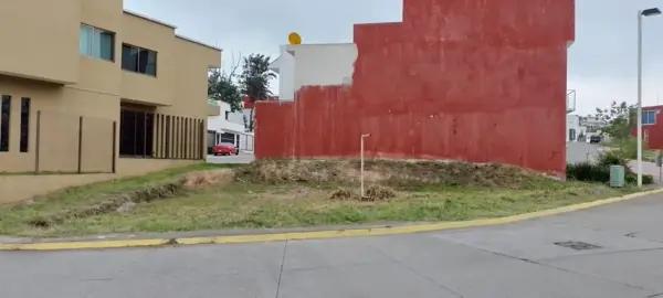 Terreno en venta en Morada del Quetzal (Tres Pasos), Emiliano Zapata, Veracruz de Ignacio de la Llave Terreno en venta en Morada del Quetzal (Tres Pasos), Emiliano Zapata, Veracruz de Ignacio de la Llave