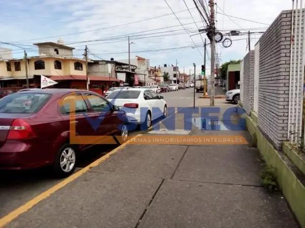 Terreno en venta en Cazones, Poza Rica de Hidalgo, Veracruz de Ignacio de la Llave Terreno en venta en Cazones, Poza Rica de Hidalgo, Veracruz de Ignacio de la Llave