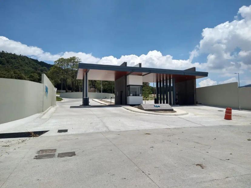 Foto 0 de Terreno Residencial en Los Robles, Zapopan con Amenidades en Comunidad Cerrada | Id mx24-bi2590