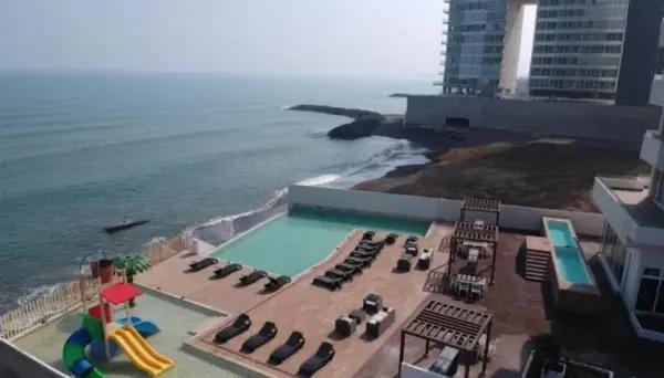 Departamento en Torre Aurum piso 13. Playas del Conchal. Marina.