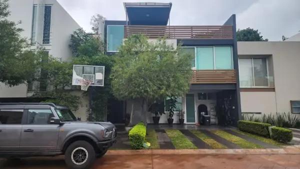 Casa en renta en Puerta de Hierro, Zapopan, Jalisco