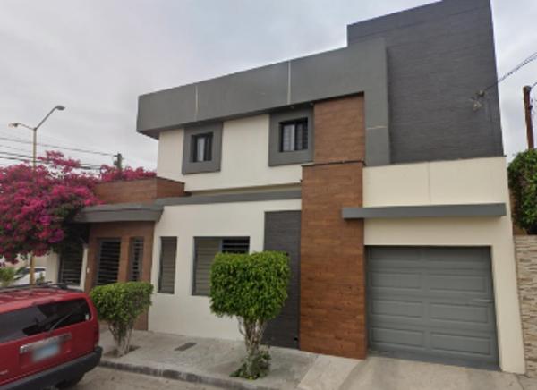 Casa en venta en Maestros Universitarios, Tijuana, Baja California