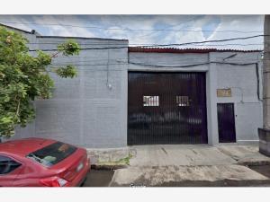 Bodega en remate en Guadalupe del Moral, Iztapalapa, Ciudad de México