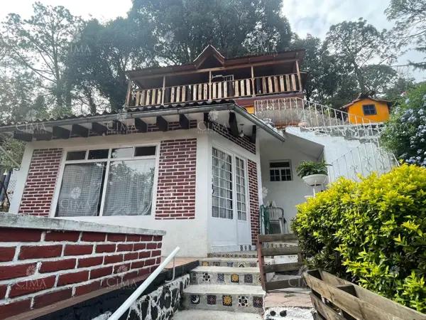 Casa en venta en María Candelaria, Huitzilac, Morelos