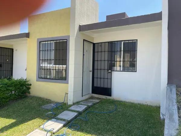 Casa en venta en Atlacholoaya, Xochitepec, Morelos