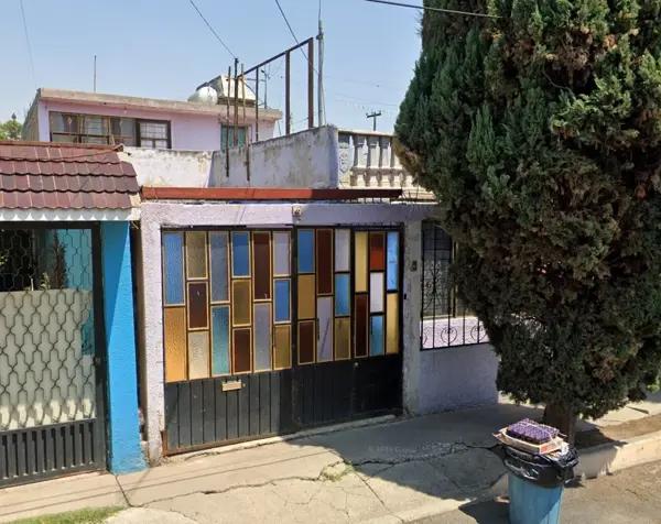 Casa en venta en Jardines de Morelos Sección Fuentes, Ecatepec de Morelos, México