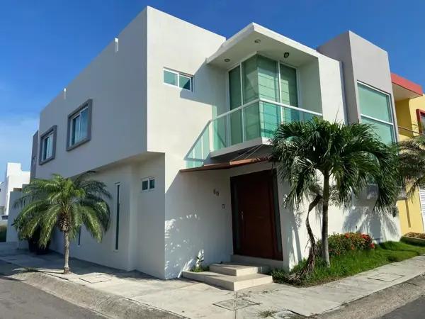 Casa en venta en Las Lomas Residencial, Alvarado, Veracruz de Ignacio de la Llave Casa en venta en Las Lomas Residencial, Alvarado, Veracruz de Ignacio de la Llave