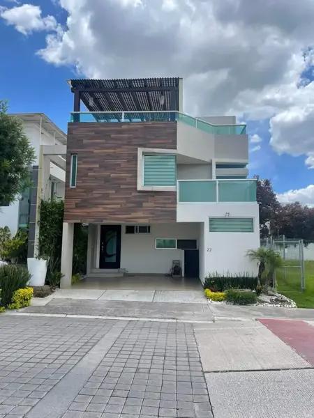 Casa en renta en Lomas de Angelópolis II, San Andrés Cholula, Puebla