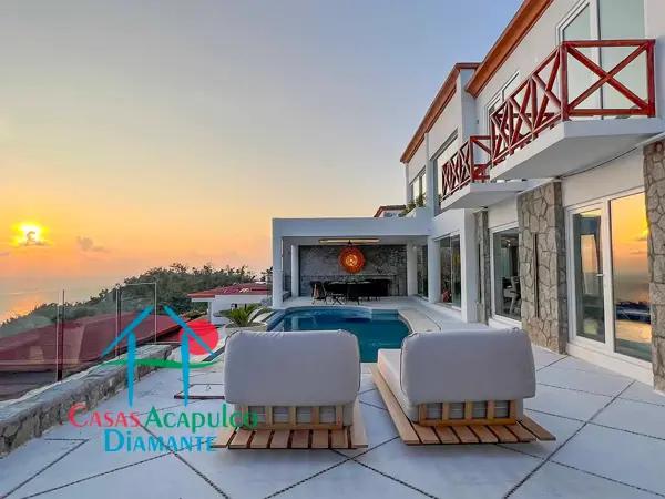 Casa en renta vacacional. Vista al mar alberca privada, terraza y espacios ideales para disfrutar Casa en renta vacacional. Vista al mar alberca privada, terraza y espacios ideales para disfrutar