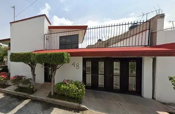 Casa en remate en Los Reyes Acaquilpan Centro, La Paz, México