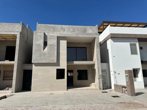Casa en VENTA, Altozano en Gómez Palacio Casa en VENTA, Altozano en Gómez Palacio