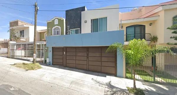Casa en venta en Jardines Vallarta, Zapopan, Jalisco