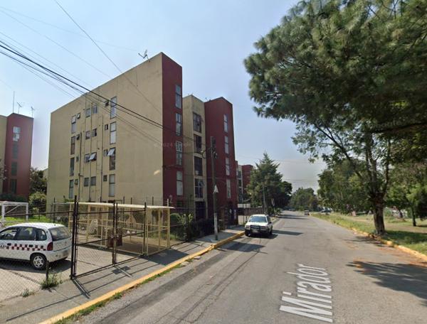 Departamento en remate en Fuentes del Valle, Tultitlán, México