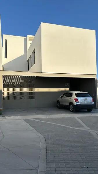 Casa en Venta en Aguascalientes: Serena Exclusividad en Muralia Norte