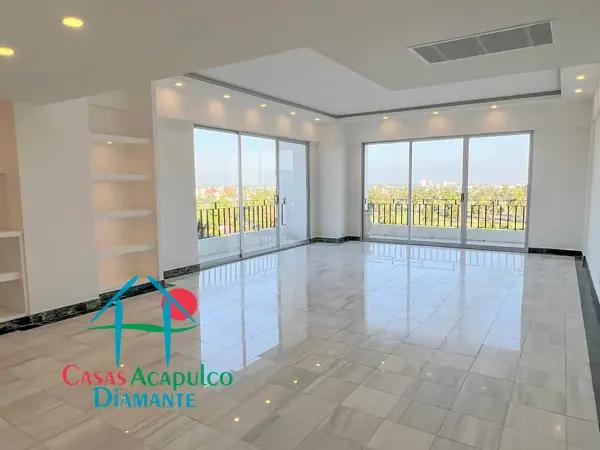Departamento remodelado con terrazas y vista al golf Departamento remodelado con terrazas y vista al golf