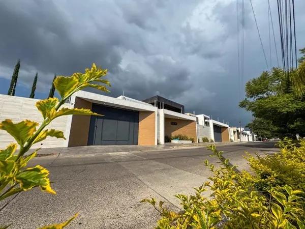 Casa en venta en Club de Golf Atlas, El Salto, Jalisco
