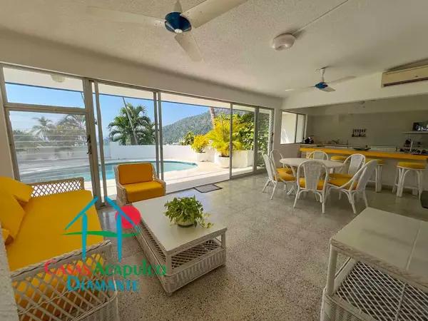 Casa en renta mensual y vacacional con alberca privada
