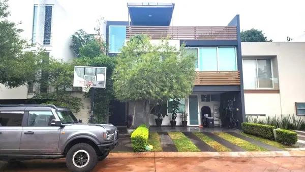 Casa en renta en Puerta de Hierro, Zapopan, Jalisco