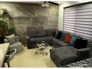 Casa en venta en Ciudad Cumbres, García, Nuevo León