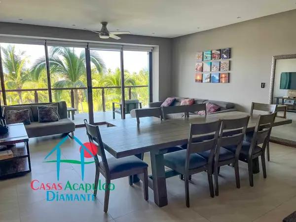 Departamento en condominio de playa en renta vacacional con 4 recámaras