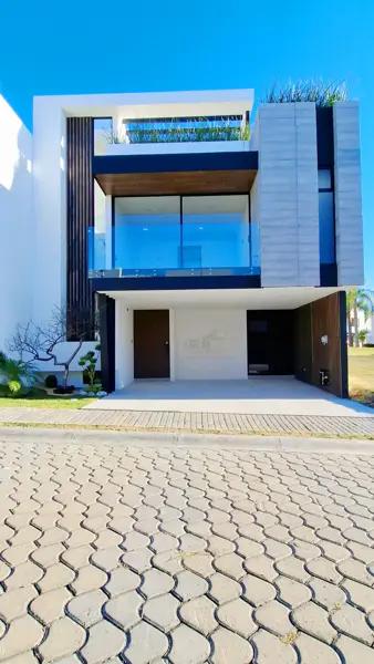 Casa en venta en Lomas de Angelópolis, San Andrés Cholula, Puebla Casa en venta en Lomas de Angelópolis, San Andrés Cholula, Puebla