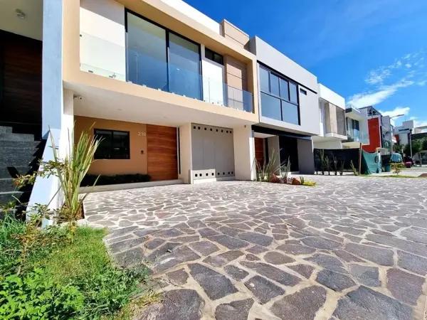 Casa en venta en Valle Imperial, Zapopan, Jalisco