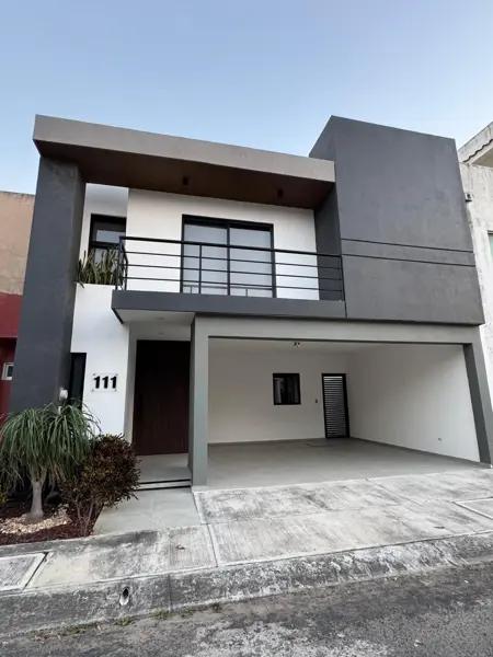 Cada en venta en el Fracc Lomas del Sol
