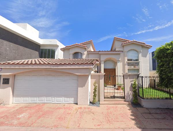 Casa en venta en Jardines de Chapultepec S-E, Tijuana, Baja California