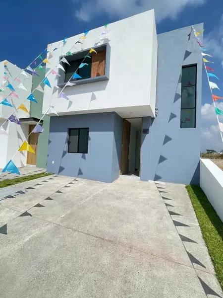 Casa residencial en venta en Villa de Álvarez, Colima - Moderna y bien ubicada