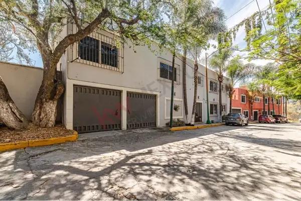 Casa en venta en Club de Golf, Cuernavaca, Morelos