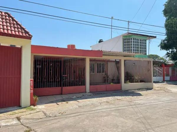 Casa en venta en Lazaro Cardenas del Rio, Comalcalco, Tabasco