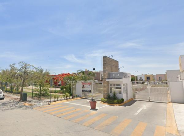 Casa en remate en Parques del Palmar, San Pedro Tlaquepaque, Jalisco