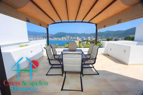 Depa en renta vacacional en Brisas Diamante con 2 recámaras y vista al mar