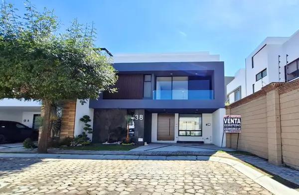 Casa en venta en Lomas de Angelópolis, San Andrés Cholula, Puebla