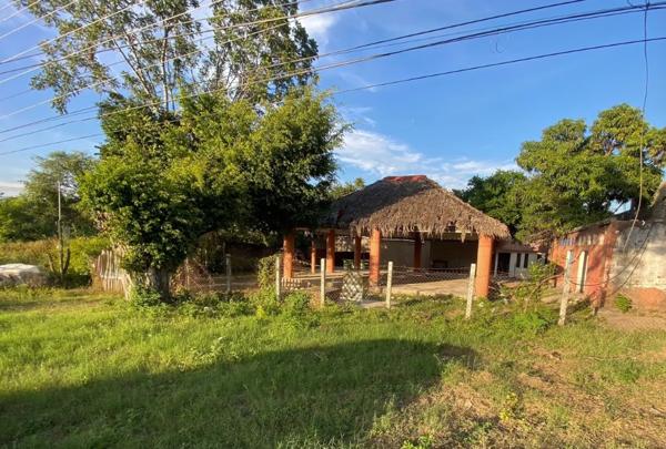 TERRENO EN EL COACOYUL, A PIE DE CARRETERA, IDEAL PARA RESTAURANT