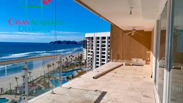 Vive el lujo frente al mar: departamento renovado con acceso directo a la playa en Playa Diamante