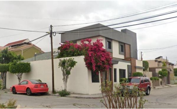 Casa en venta en Maestros Universitarios, Tijuana, Baja California