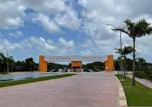 Terreno en venta en Residencial Cumbres, Benito Juárez, Quintana Roo Terreno en venta en Residencial Cumbres, Benito Juárez, Quintana Roo