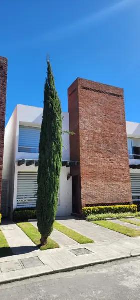 Casa en renta en Bosque de las Fuentes Residencial, Calimaya, México