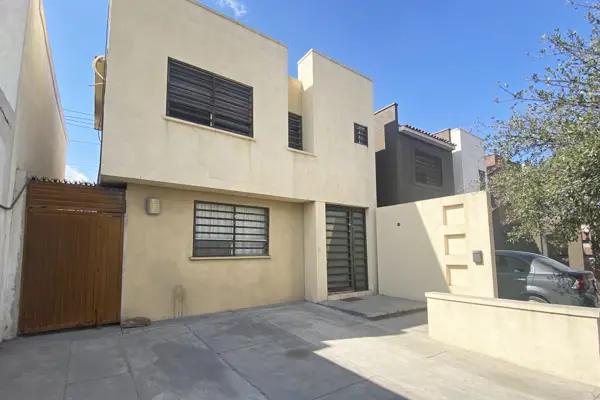 Casa en venta en Portales, Saltillo, Coahuila de Zaragoza Casa en venta en Portales, Saltillo, Coahuila de Zaragoza