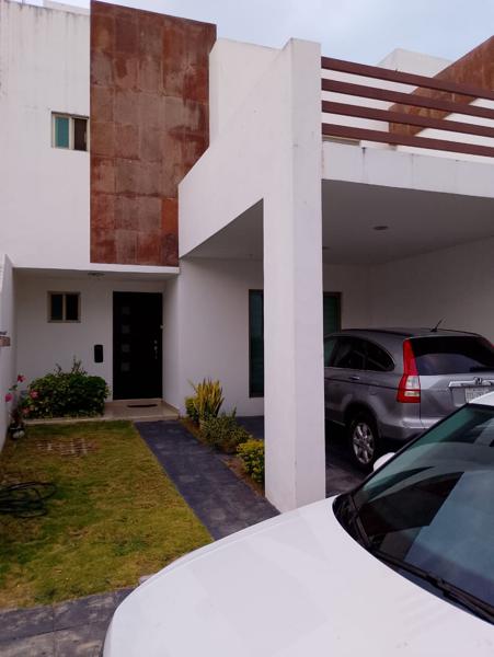 Casa en venta en Jardines de las Flores, Tuxtla Gutiérrez, Chiapas Casa en venta en Jardines de las Flores, Tuxtla Gutiérrez, Chiapas