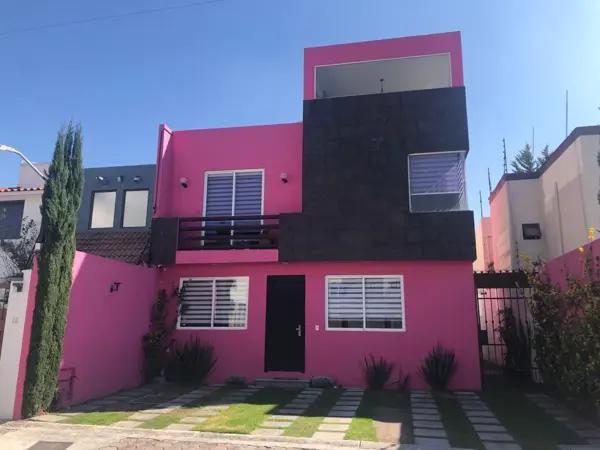 Casa en renta en Llano Grande (El Salitre), Metepec, México Casa en renta en Llano Grande (El Salitre), Metepec, México