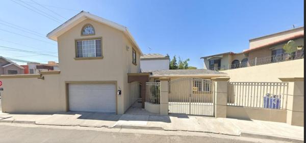 Casa en Venta en Otay Constituyentes, Tijuana, Baja California