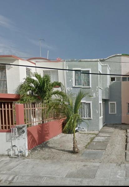 Casa en Venta en Fraccionamiento Galaxia Altamar, Benito Juárez, Quintana Roo