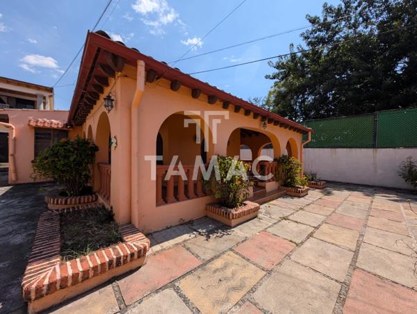 Casa en Venta en La Carolina, Cuernavaca, Morelos