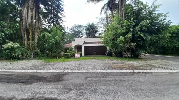 Casa en Venta en Briones, Coatepec, Veracruz de Ignacio de la Llave